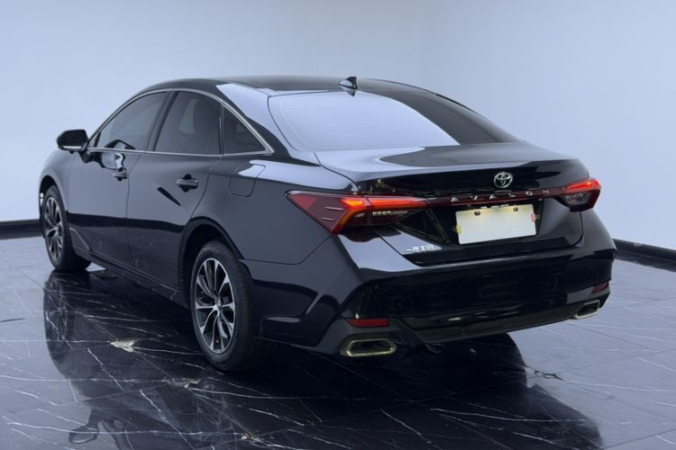Used Toyota Avalon 2023 2.0L Progressive Edition Exterior 5