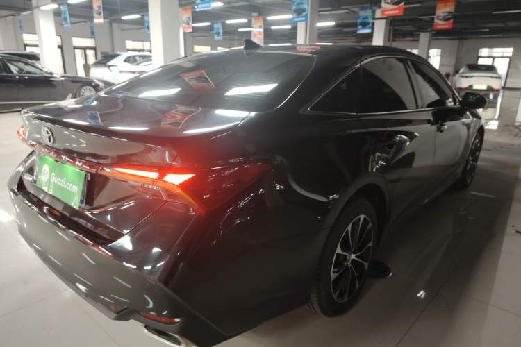 Used Toyota Avalon 2023 2.0L Progressive Edition Exterior 5