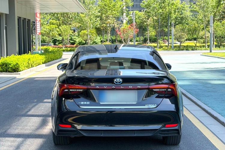 Used Toyota Avalon 2023 Dual-Engine 2.5L Luxury Edition Exterior 6