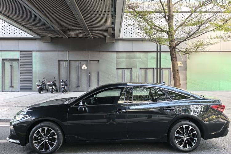 Used Toyota Avalon 2023 2.0L Premium Edition Exterior 7
