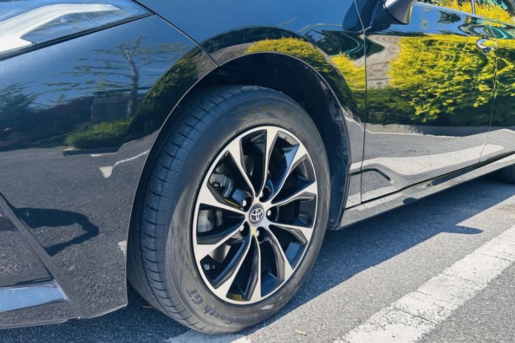 Used Toyota Avalon 2023 2.0L Premium Edition Exterior 7
