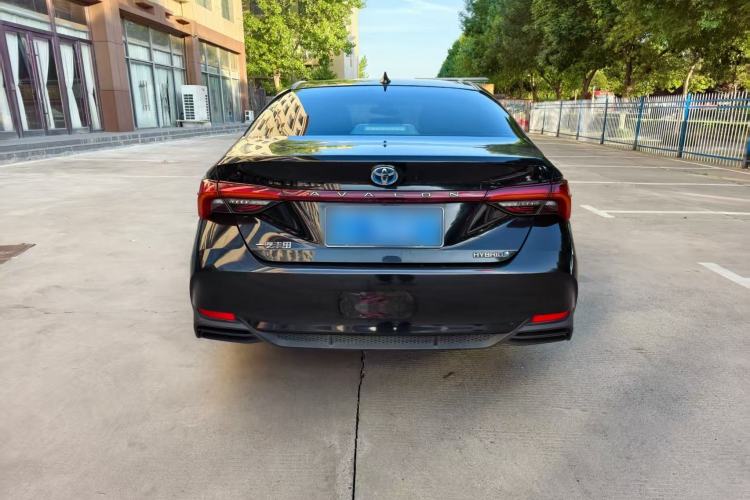 Used Toyota Avalon 2023 Dual-Engine 2.5L Luxury Edition Exterior 8