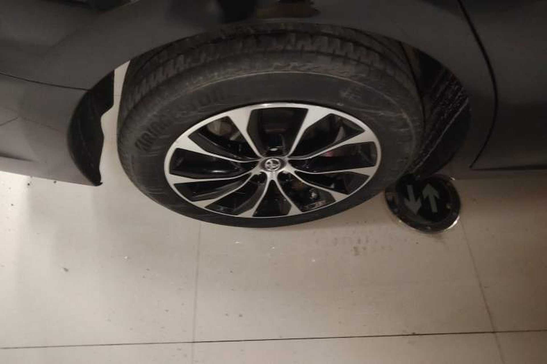 Used Toyota Avalon 2023 2.0L Progressive Edition Exterior 8