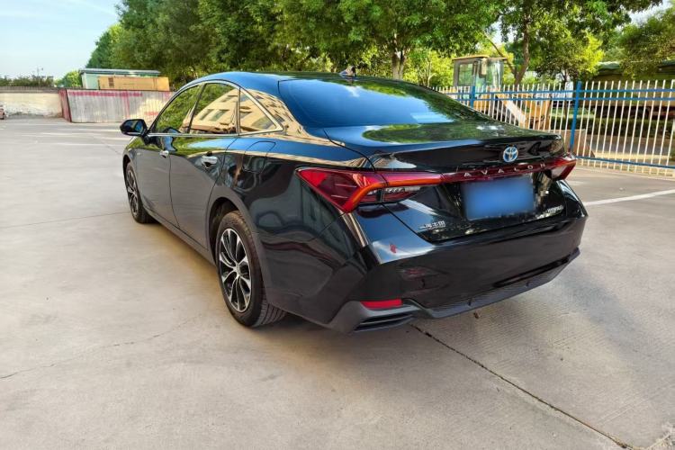 Used Toyota Avalon 2023 Dual-Engine 2.5L Luxury Edition Exterior 9