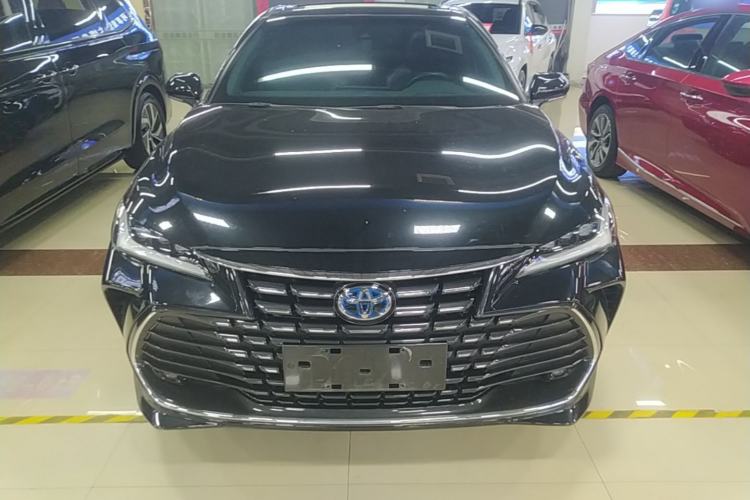 Used Toyota Avalon 2023 Dual-Engine 2.5L Luxury Edition Front