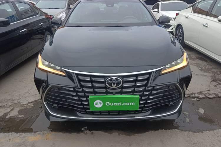 Used Toyota Avalon 2023 2.0L XLE Deluxe Edition Front