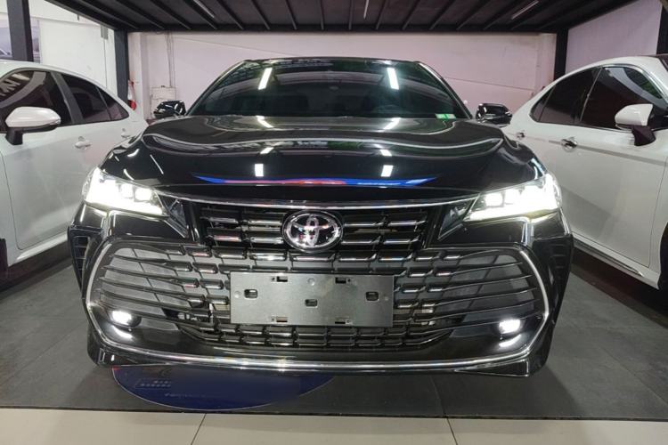 Used Toyota Avalon 2023 2.0L Luxury Edition Front