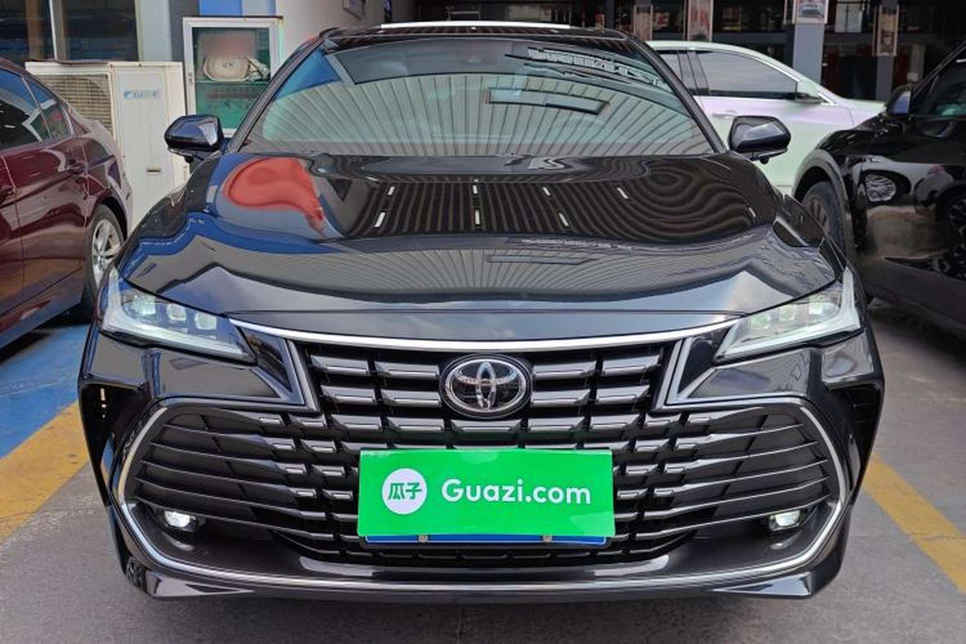 Used Toyota Avalon 2023 2.0L Luxury Edition Front