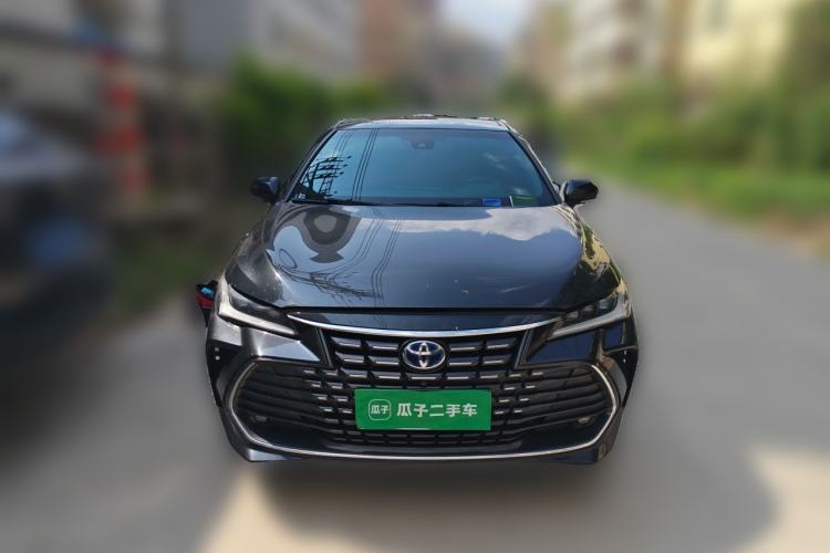 Used Toyota Avalon 2023 Dual-Motor 2.5L XLE Prestige Edition Front