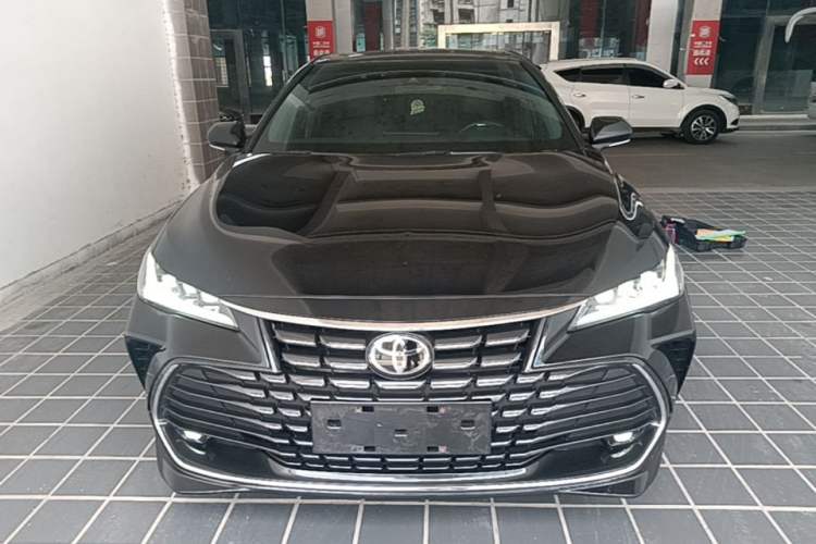 Used Toyota Avalon 2023 2.0L Luxury Edition Front