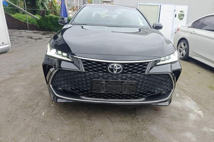 Used Toyota Avalon 2023 2.5L Luxury Edition Front