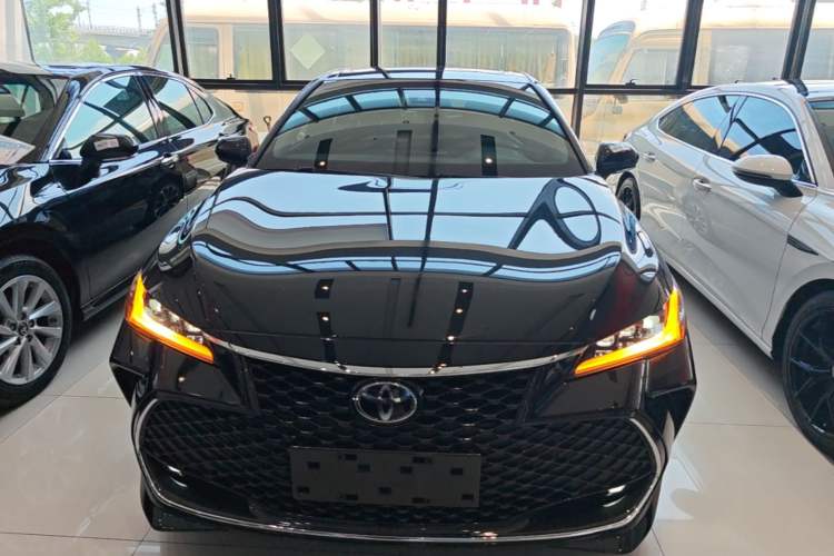 Used Toyota Avalon 2023 2.5L Luxury Edition Front