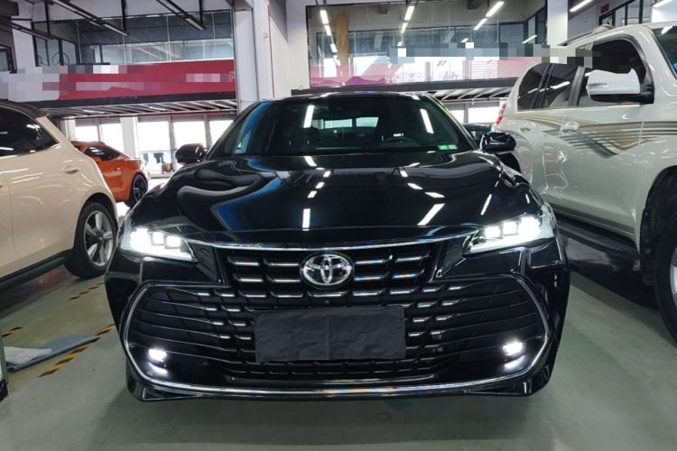 Used Toyota Avalon 2023 2.0L Premium Edition Front