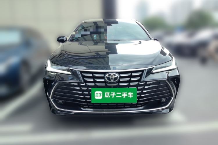 Used Toyota Avalon 2023 2.0L XLE Deluxe Edition Front