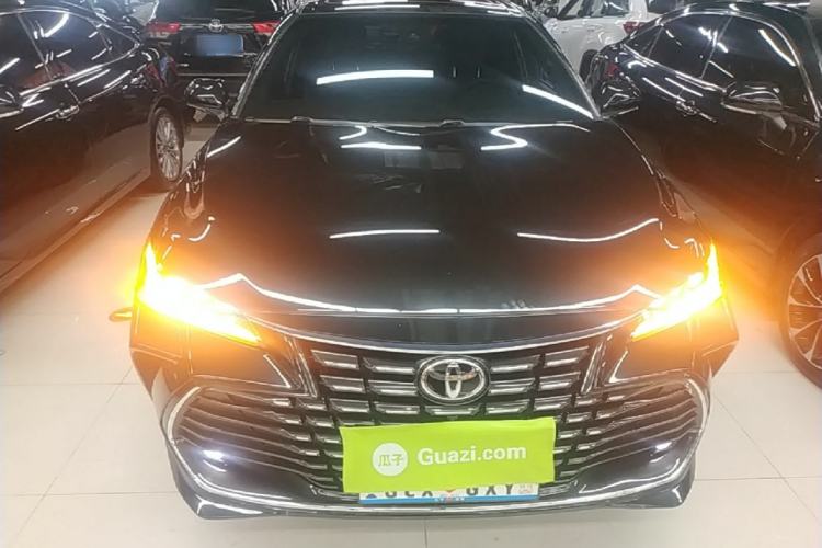 Used Toyota Avalon 2023 2.0L XLE Deluxe Edition Front
