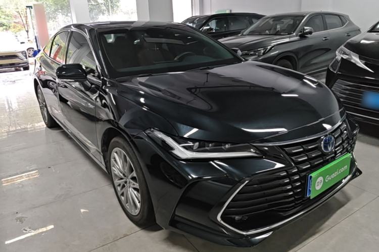 Used Toyota Avalon 2023 Dual-Motor 2.5L XLE Prestige Edition Front Right 45 Deg