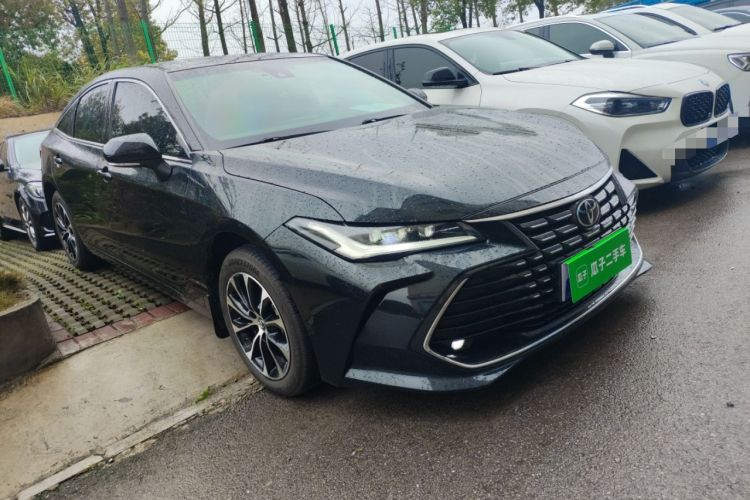Used Toyota Avalon 2023 2.0L Premium Edition Front Right 45 Deg
