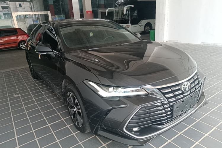 Used Toyota Avalon 2023 2.0L Luxury Edition Front Right 45 Deg