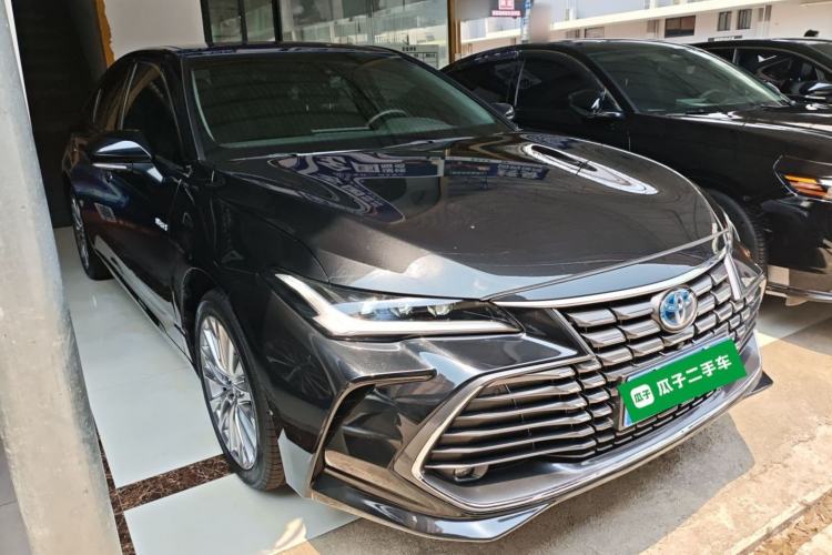 Used Toyota Avalon 2023 Dual-Motor 2.5L XLE Prestige Edition Front Right 45 Deg