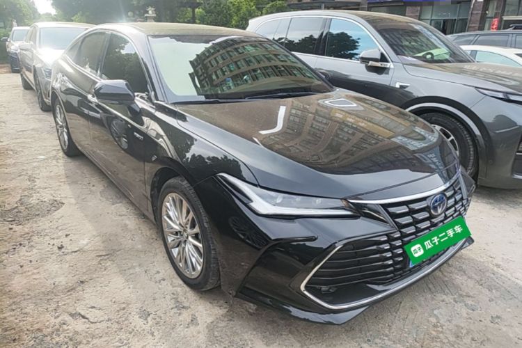 Used Toyota Avalon 2023 Dual-Motor 2.5L XLE Prestige Edition Front Right 45 Deg