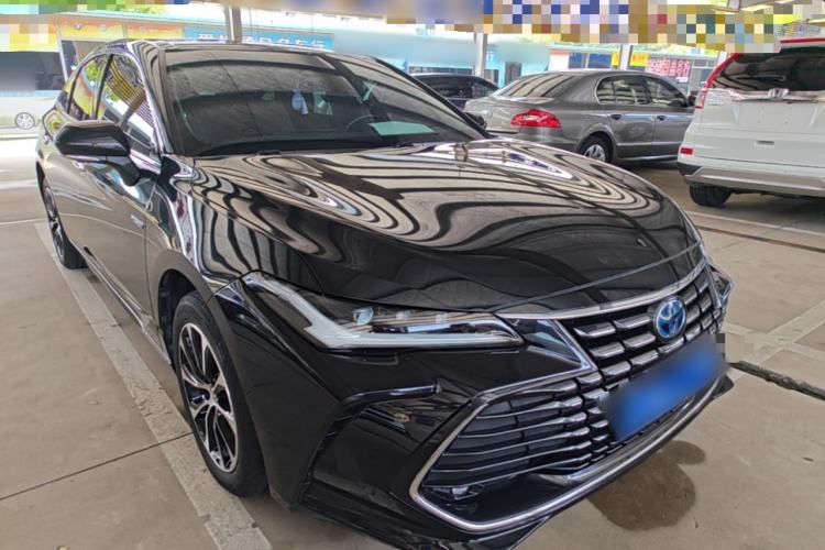 Used Toyota Avalon 2023 Dual-Engine 2.5L Luxury Edition Front Right 45 Deg