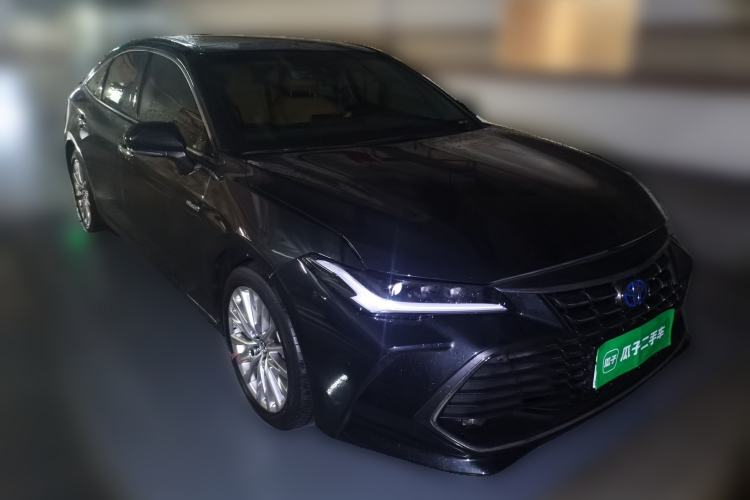 Used Toyota Avalon 2023 Dual-Motor 2.5L XLE Prestige Edition Front Right 45 Deg