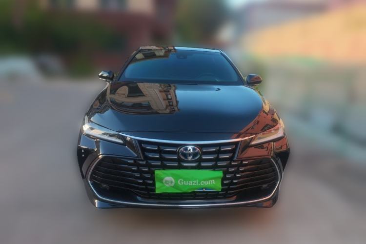 Used Toyota Avalon 2023 Dual-Motor 2.5L XLE Prestige Edition Front