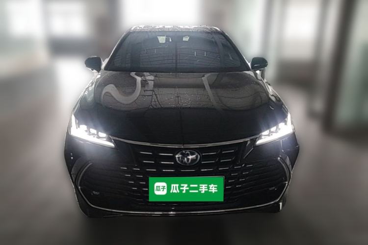 Used Toyota Avalon 2023 Dual-Engine 2.5L Luxury Edition Front