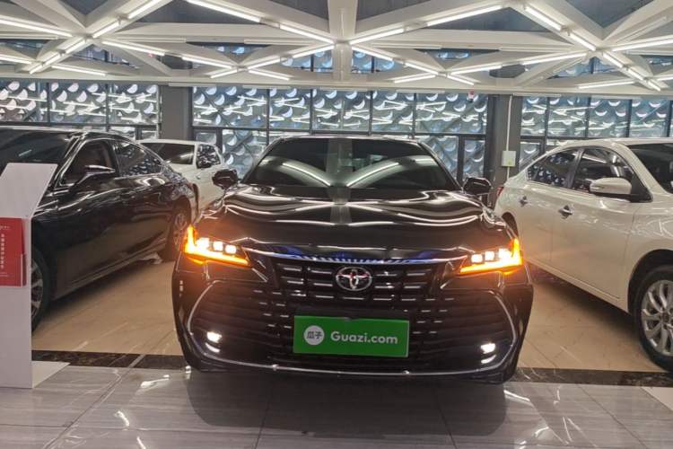 Used Toyota Avalon 2023 2.0L Premium Edition Front