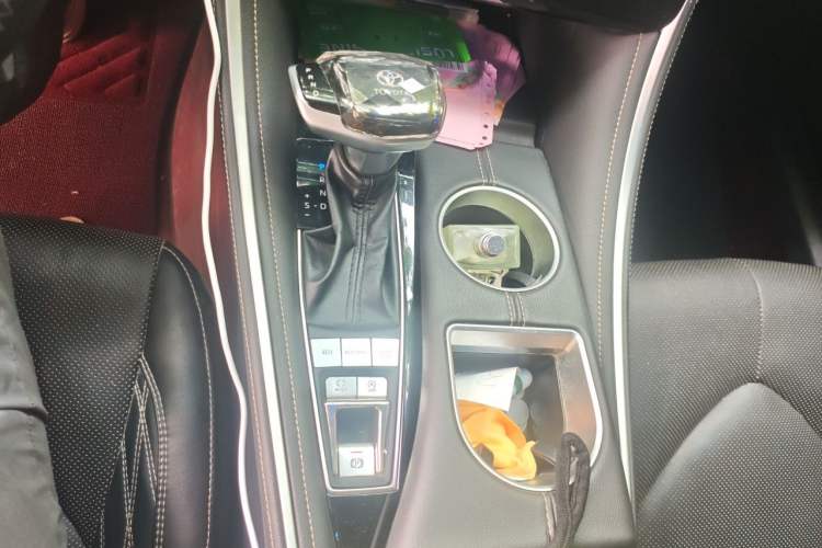 Used Toyota Avalon 2023 2.5L Touring Premium Edition Gear Lever