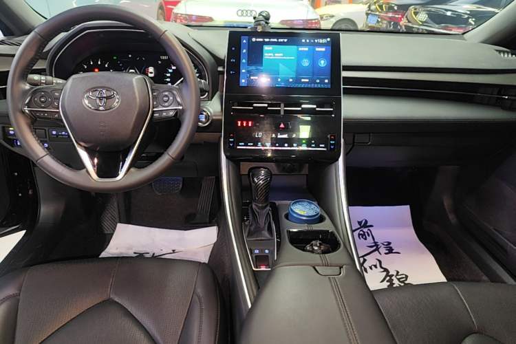 Used Toyota Avalon 2023 2.0L Luxury Edition Gear Lever