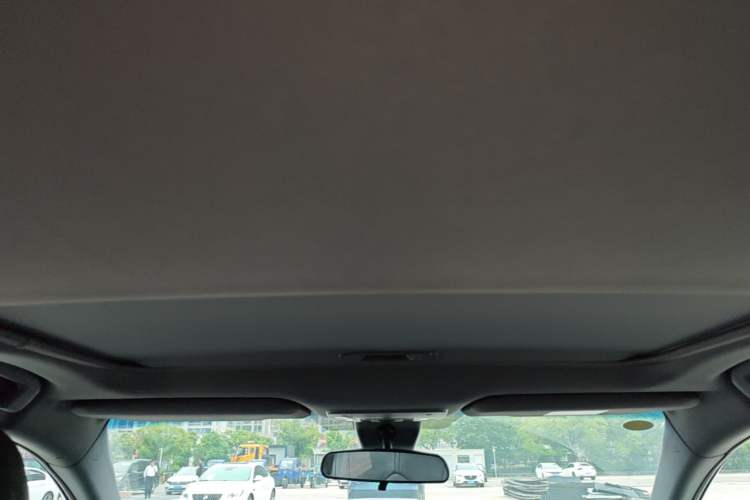 Used Toyota Avalon 2023 2.0L XLE Deluxe Edition Headliner