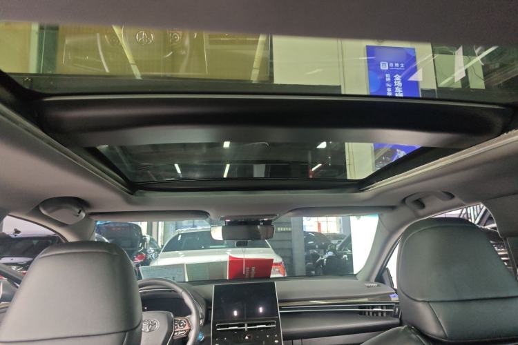 Used Toyota Avalon 2023 2.5L Touring Premium Edition Headliner
