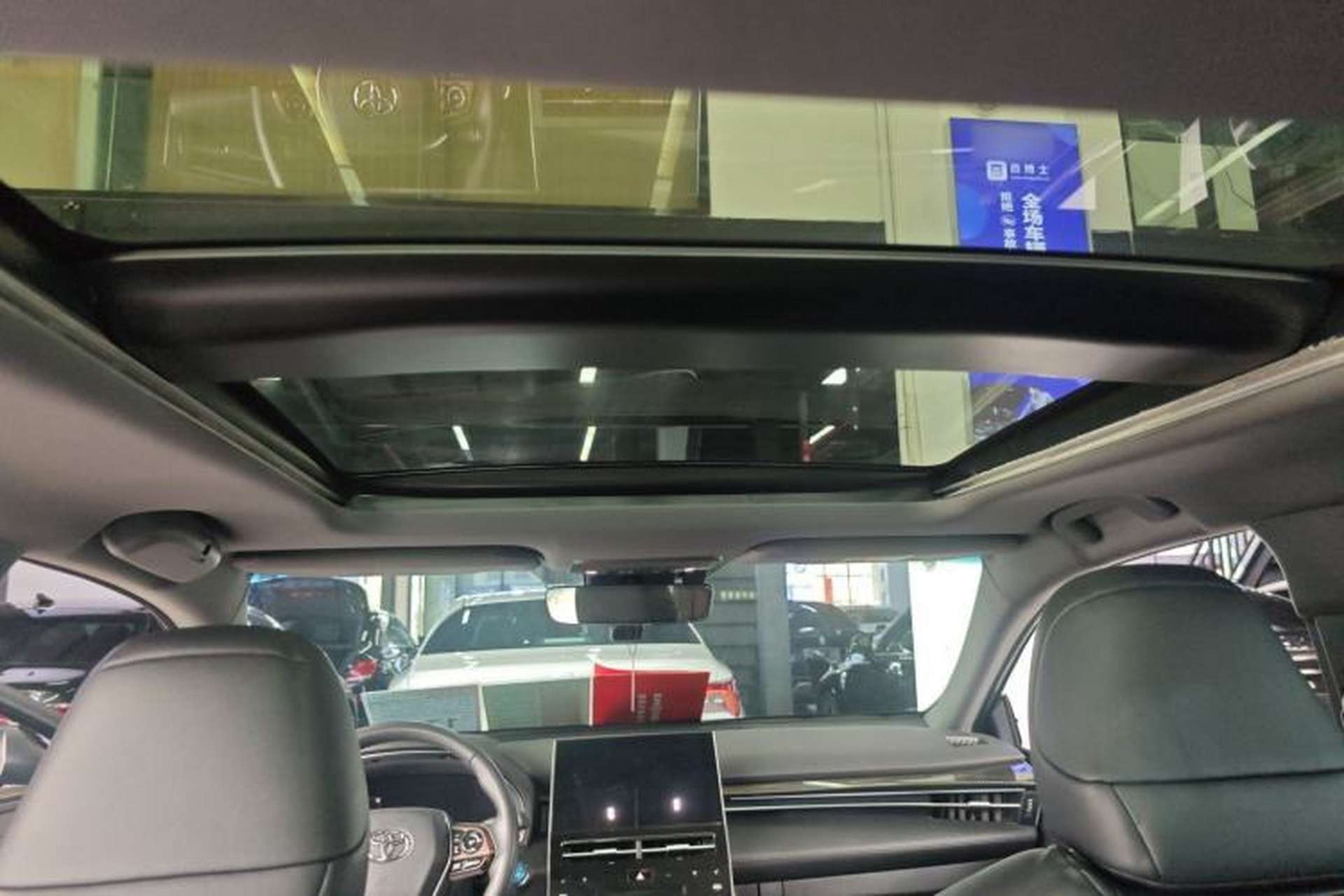 Used Toyota Avalon 2023 2.5L Touring Premium Edition Headliner