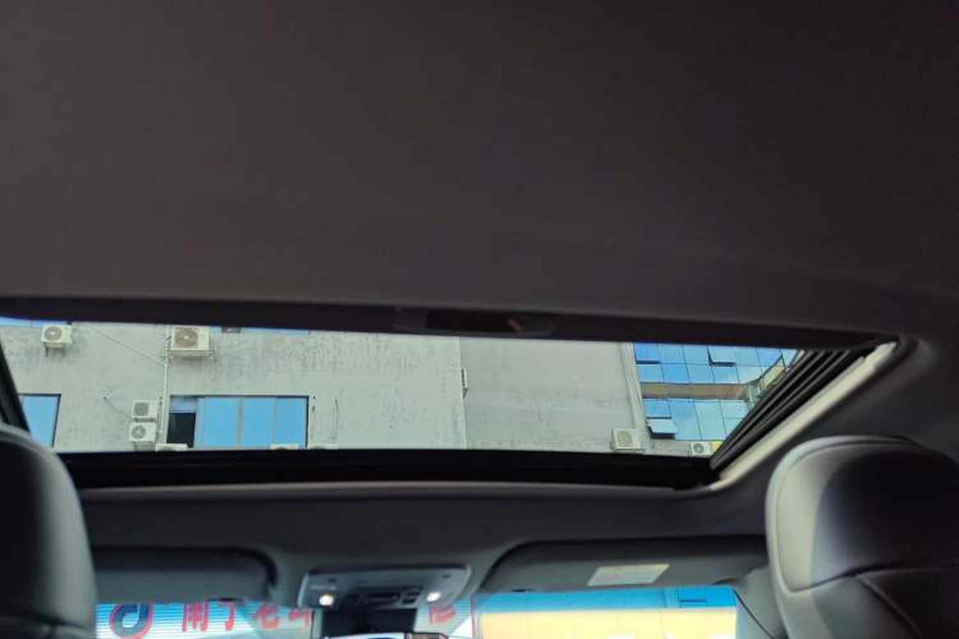 Used Toyota Avalon 2023 2.0L Luxury Edition Headliner