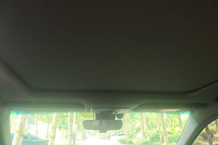 Used Toyota Avalon 2023 2.5L Touring Premium Edition Headliner