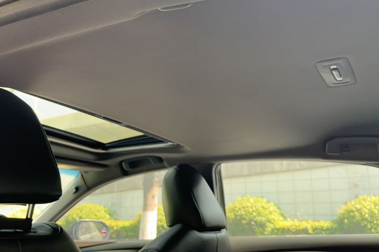 Used Toyota Avalon 2023 2.0L Progressive Edition Headliner