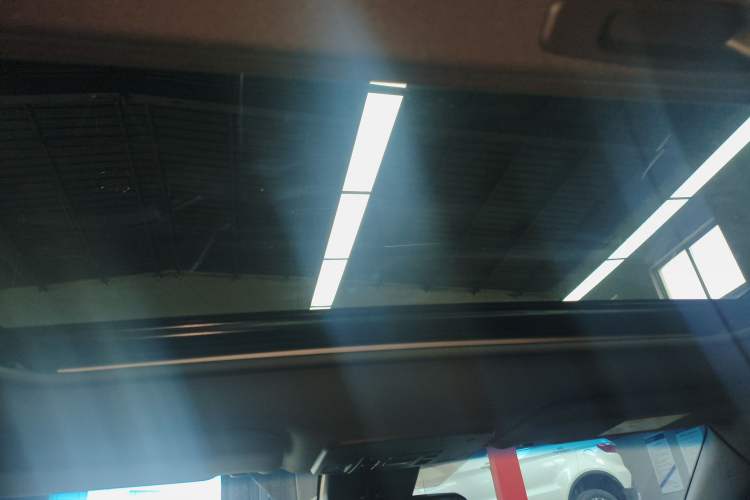 Used Toyota Avalon 2023 2.0L Luxury Edition Headliner