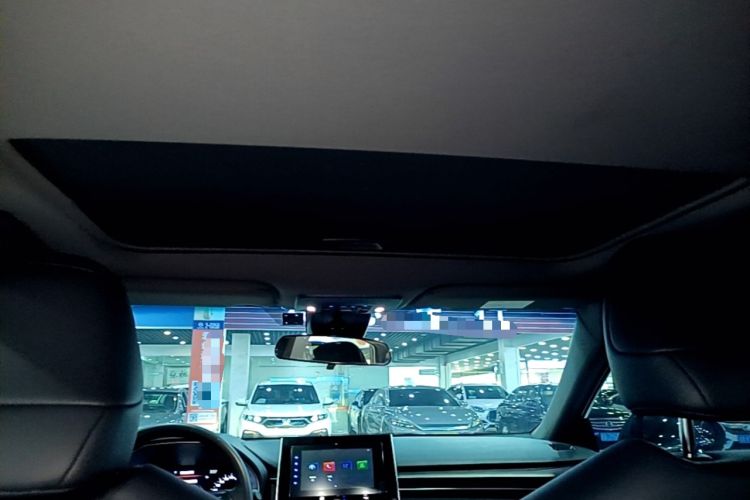 Used Toyota Avalon 2023 2.0L Premium Edition Headliner