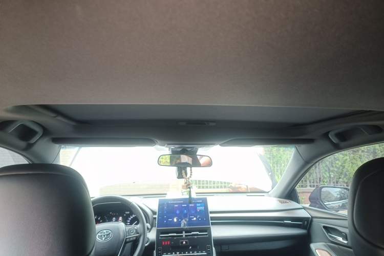 Used Toyota Avalon 2023 2.5L Luxury Edition Headliner