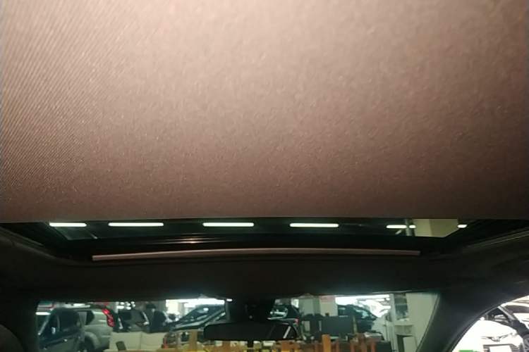 Used Toyota Avalon 2023 2.0L XLE Deluxe Edition Headliner
