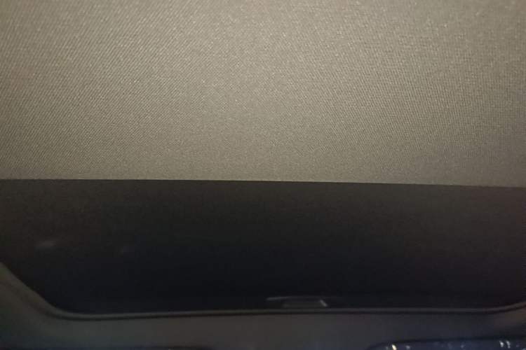 Used Toyota Avalon 2023 2.0L XLE Deluxe Edition Headliner