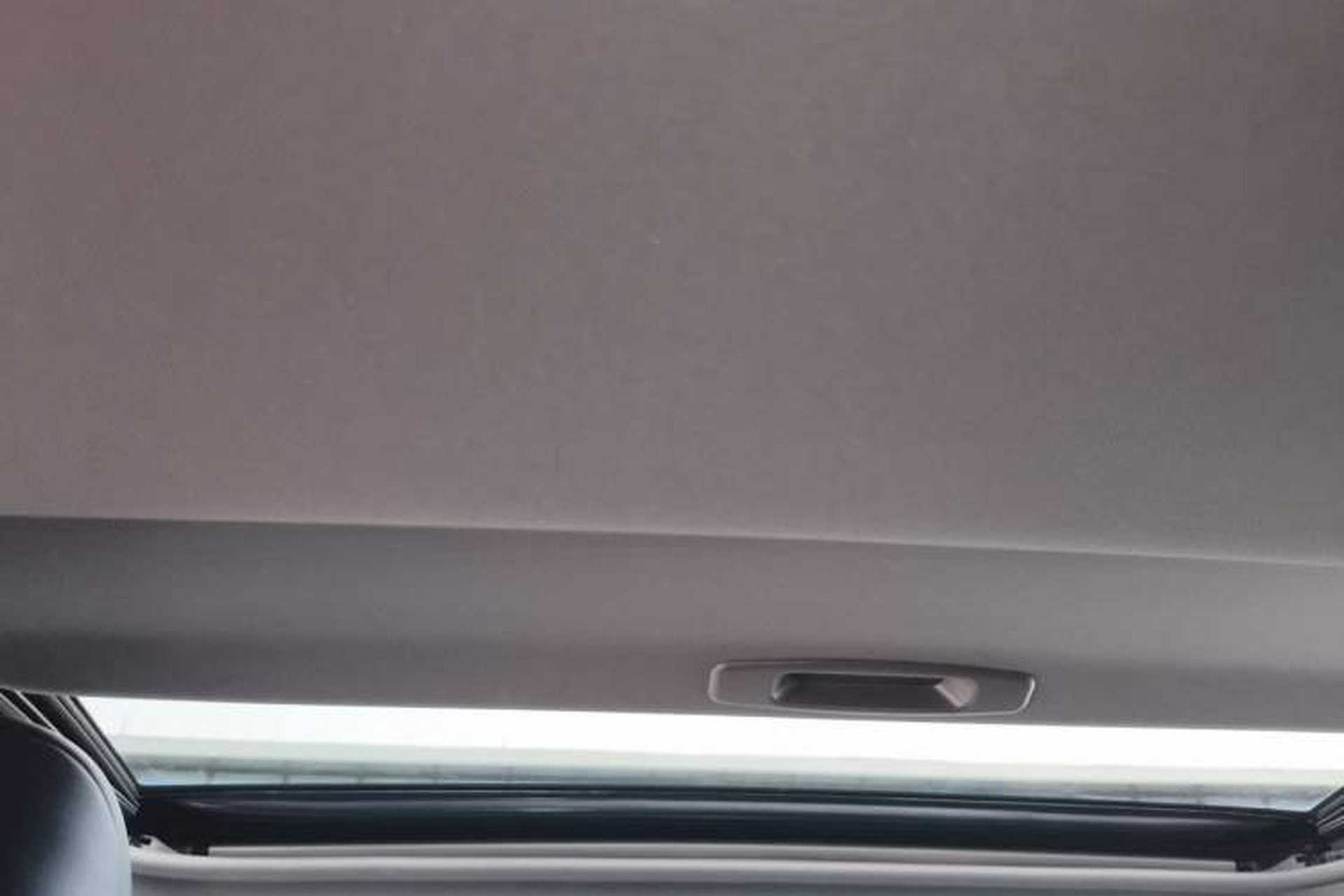 Used Toyota Avalon 2023 2.0L XLE Deluxe Edition Headliner