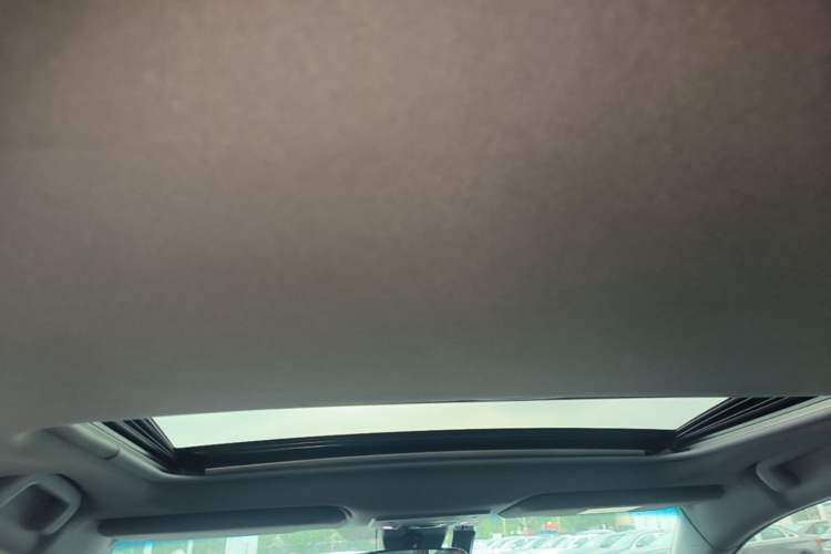 Used Toyota Avalon 2023 2.5L Luxury Edition Headliner