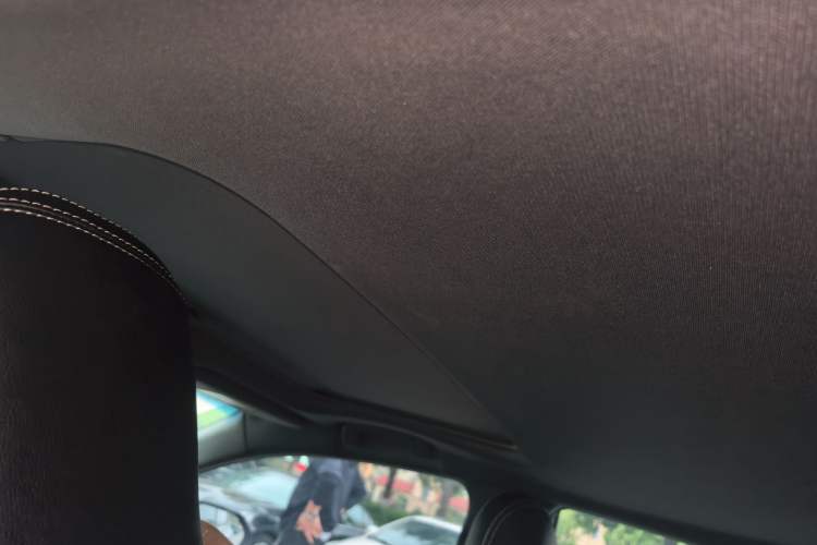 Used Toyota Avalon 2023 2.0L Progressive Edition Headliner