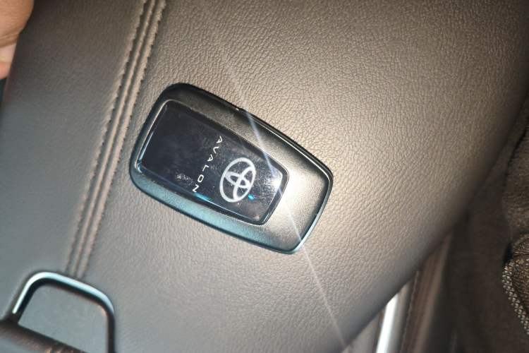 Used Toyota Avalon 2023 2.0L Luxury Edition Interior 1