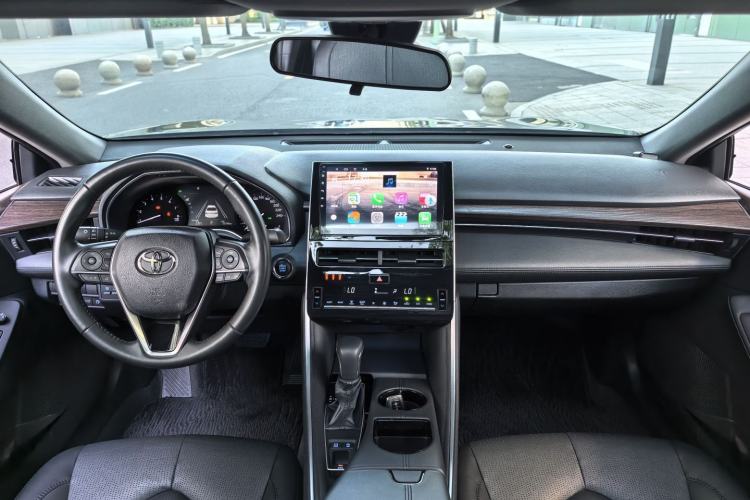 Used Toyota Avalon 2023 2.0L Premium Edition Interior 1