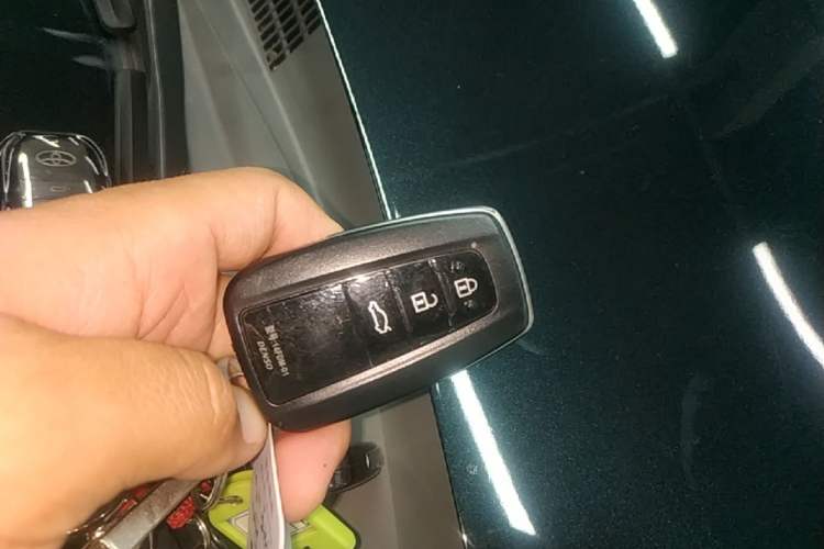 Used Toyota Avalon 2023 2.0L XLE Deluxe Edition Interior 1