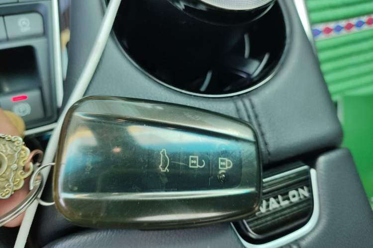 Used Toyota Avalon 2023 2.5L Luxury Edition Interior 1