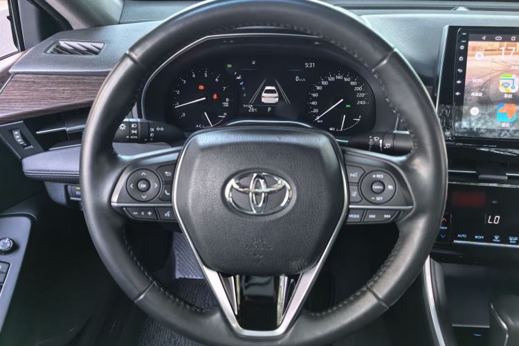 Used Toyota Avalon 2023 2.0L Premium Edition Interior 2